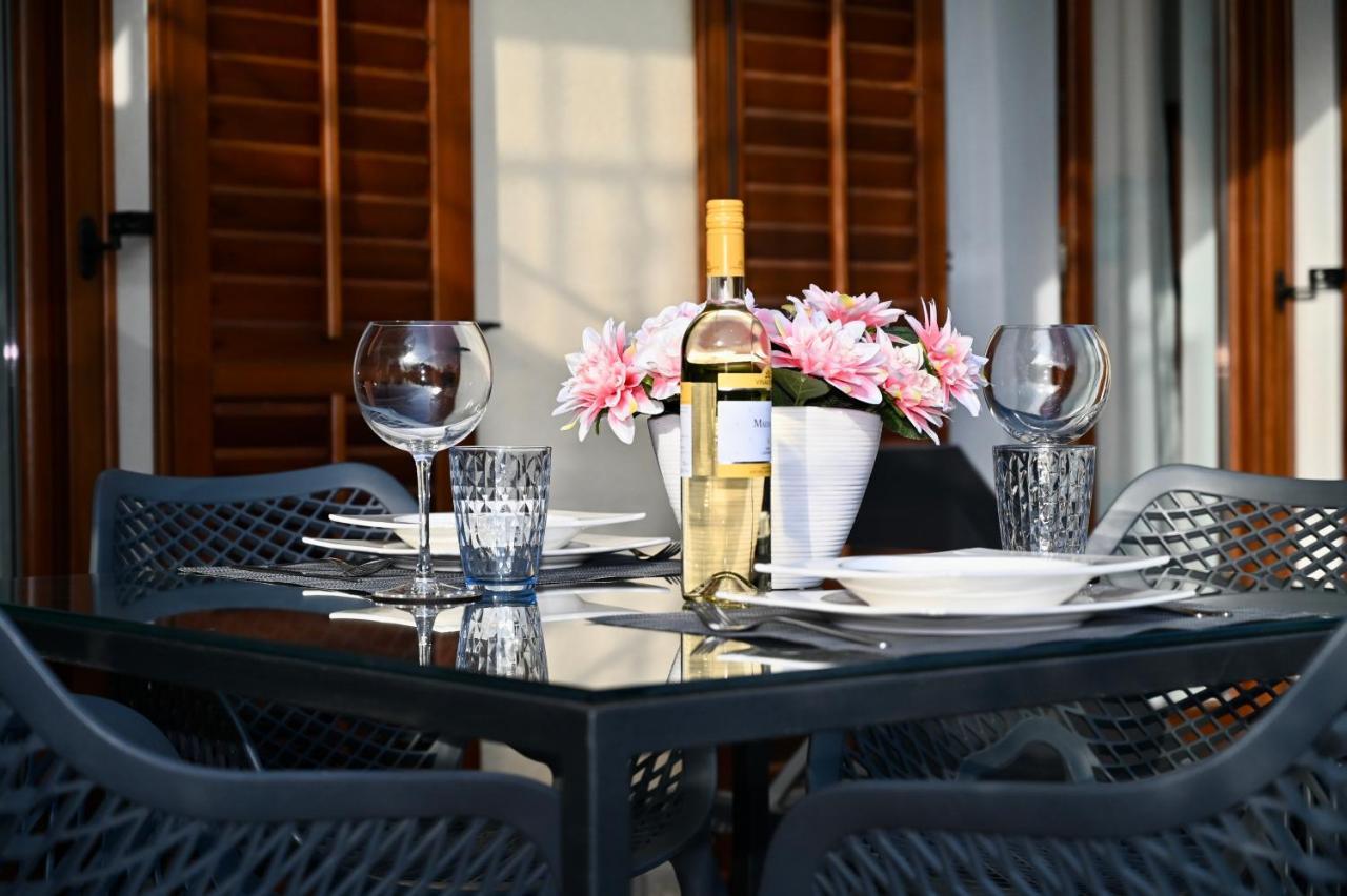 Sea Star Apartment โคเปร์ ภายนอก รูปภาพ